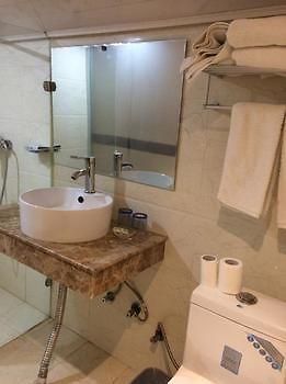 Cardin Holiday Hotel Суджоу Екстериор снимка